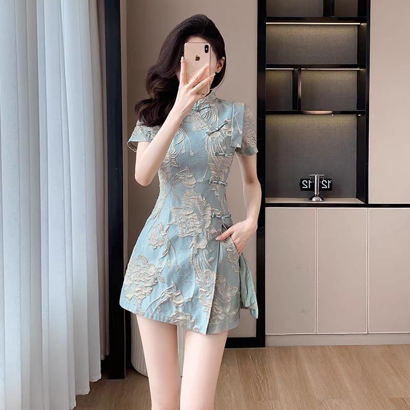 Premium Floral Jacquard Cheongsam Set 高品国风名媛提花旗袍套装 (WH.) 22776